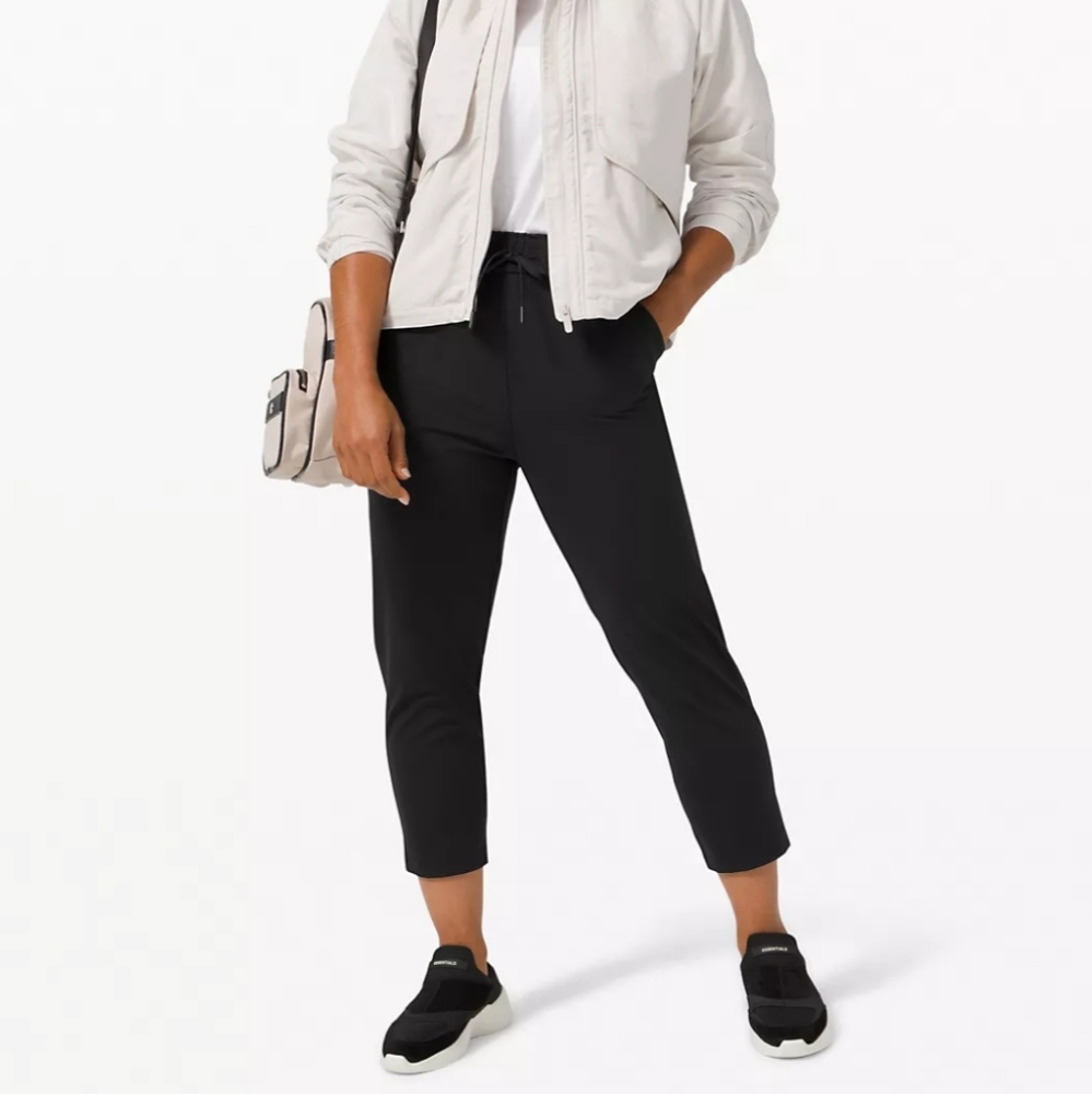 Lululemon Stretch High-rise Cropped Pants Black Women's Size 6